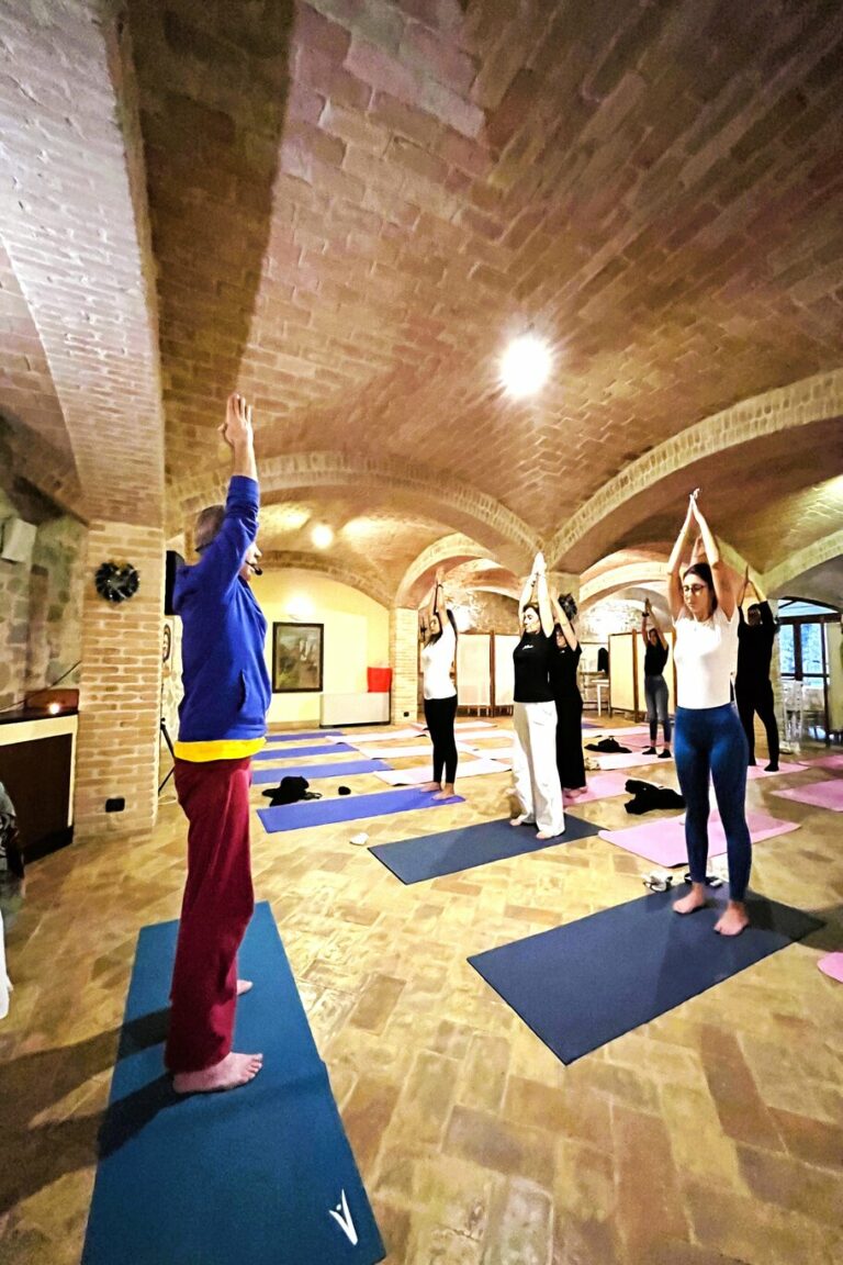 yoga_castello_teambuilding_eventi_attività_relax_meditazione_attività
