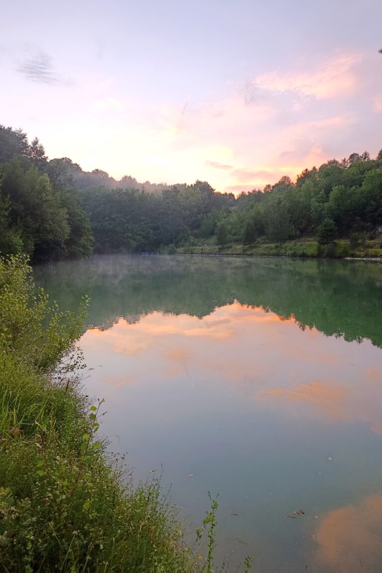 castello-di-baccaresca-lago-natura-tenuta-privata-gubbio.jpg