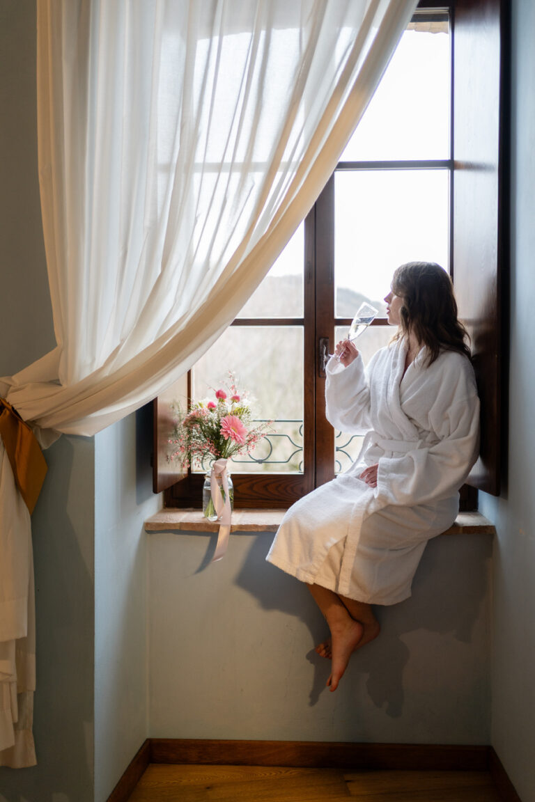Fuga romantica di coppia al Castello di Baccaresca resort con spa e vista panoramica a Gubbio